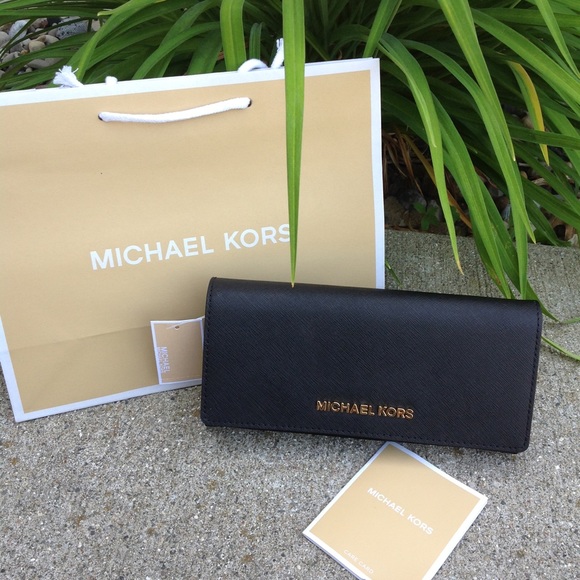 MICHAEL Michael Kors Handbags - Michael Kors Jet Set Black Carryall Wallet NWT